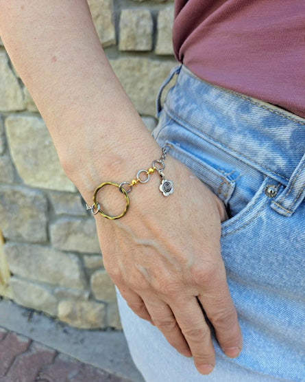 Circle + Mini Flower Mixed Metal Bracelet