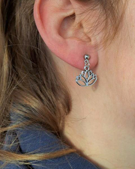 Lotus Studs